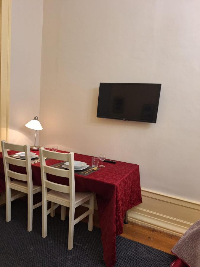 Chiado Apartments Lisbona Esterno foto
